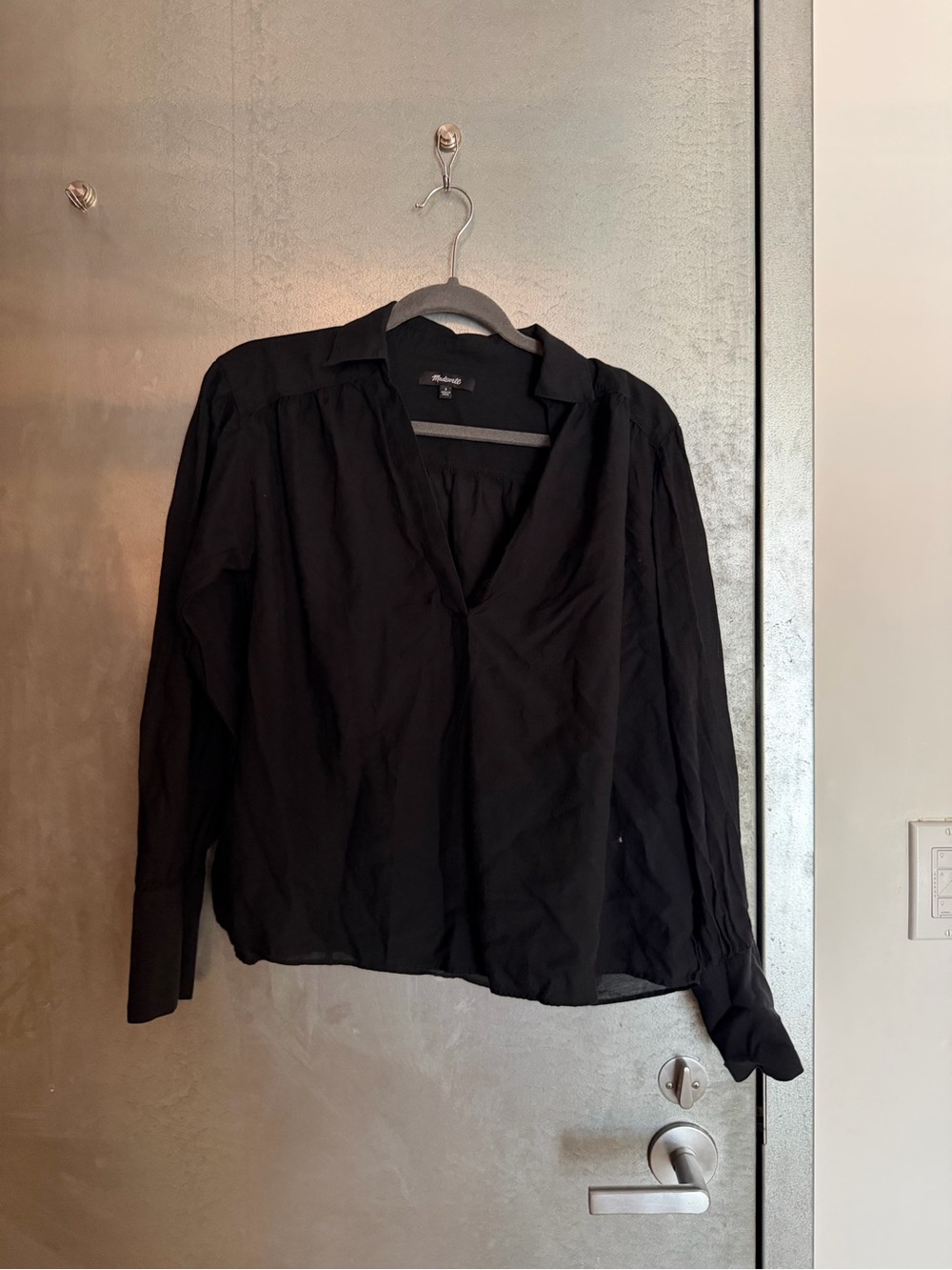 Madewell Black V-Neck Collared Long-Sleeve Blouse